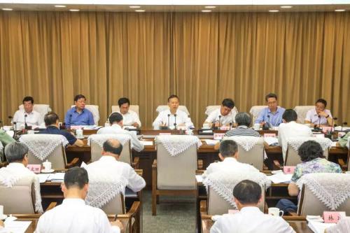 黃明在應急管理部部長辦公會上強調：認真學習貫徹習近平總書記重要指示精神 抓緊抓實防災減災救災和安全生產(chǎn)工作